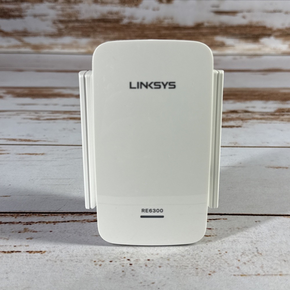 Linksys RE6300 AC750 Dual-Band Wi-Fi Gigabit Range Extender White
